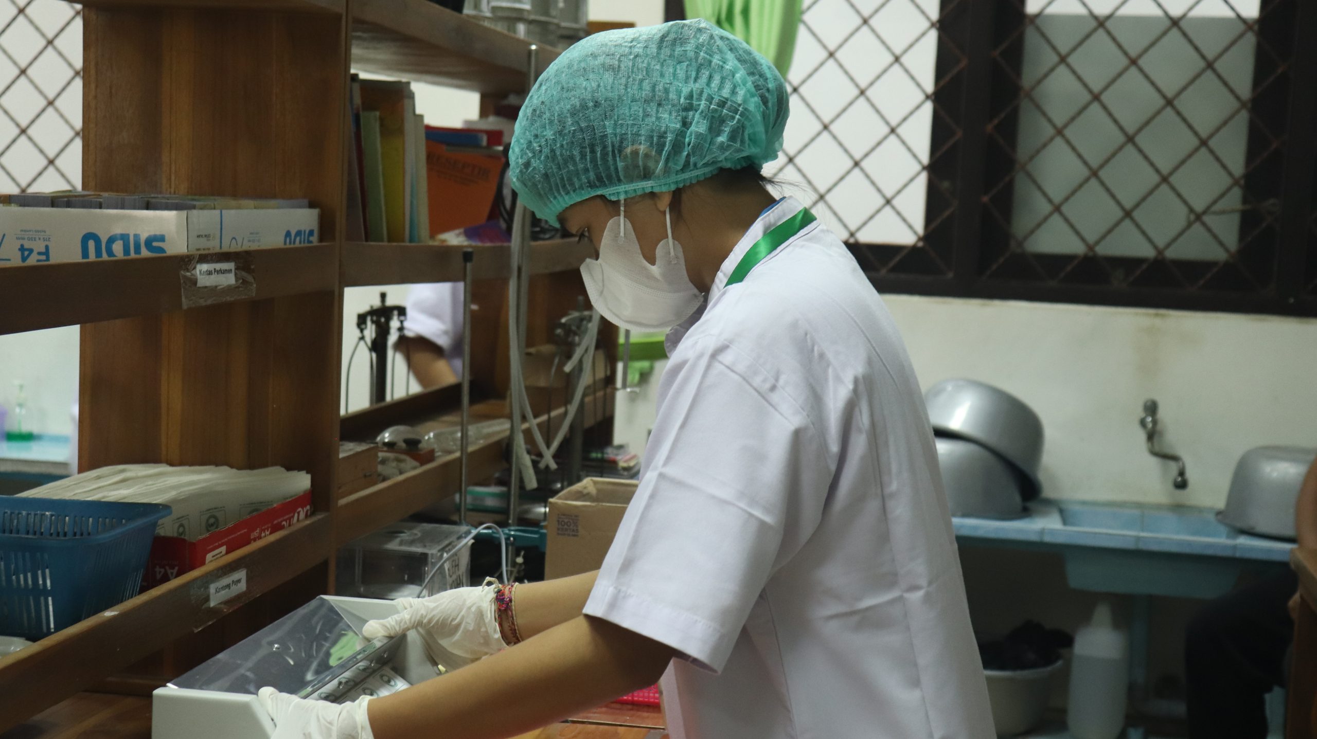 Peluang Karir Lulusan Konsentrasi Layanan Penunjang Farmasi Klinis dan Komunitas